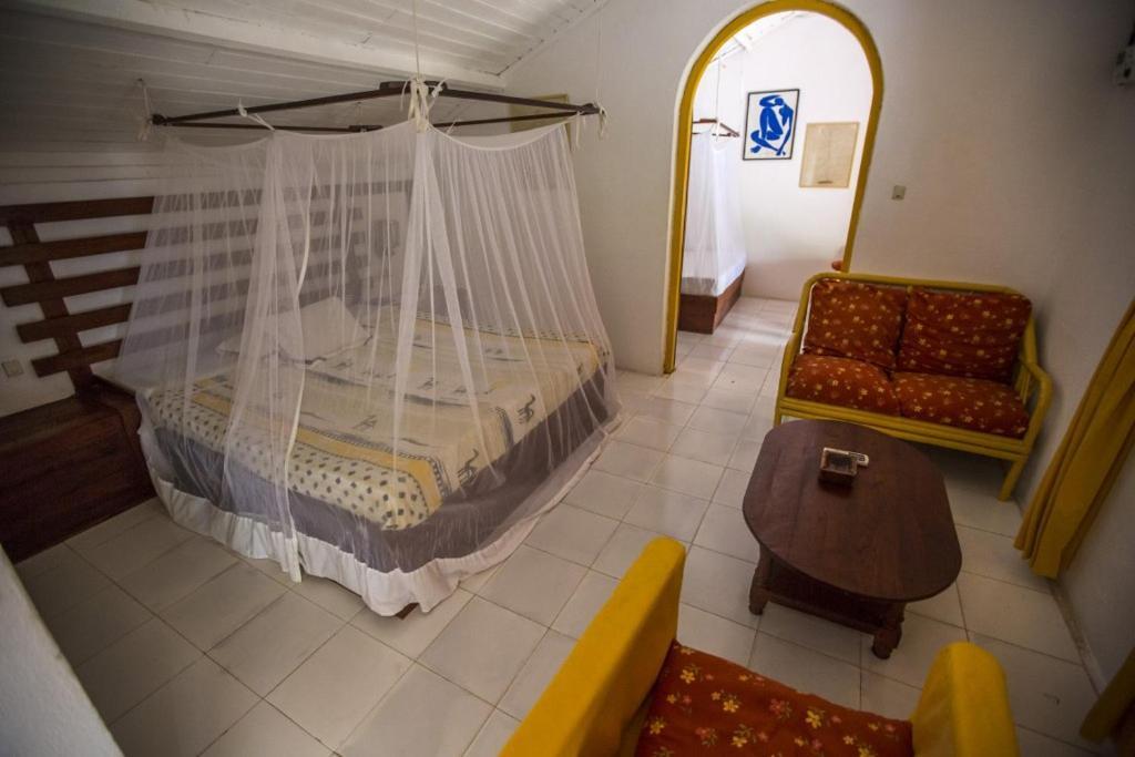 Chez Maggie Hotel & Restaurant Morondava Eksteriør bilde