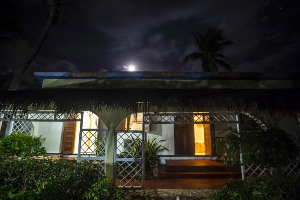Chez Maggie Hotel & Restaurant Morondava Eksteriør bilde